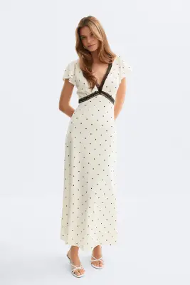 Lace detail midi dress - Svart - Dame - Gina Tricot